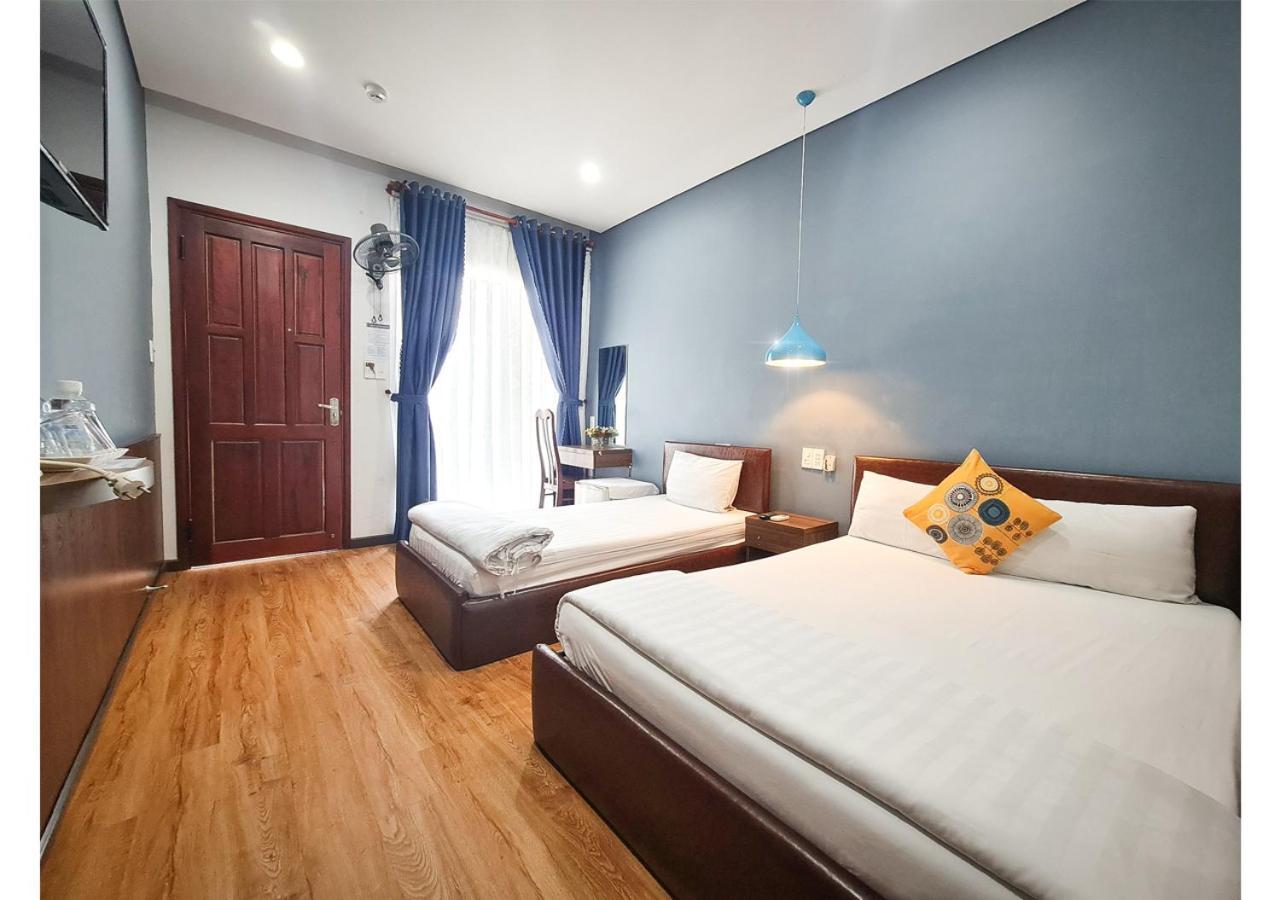 Quan Quan Hotel Дананг Екстериор снимка