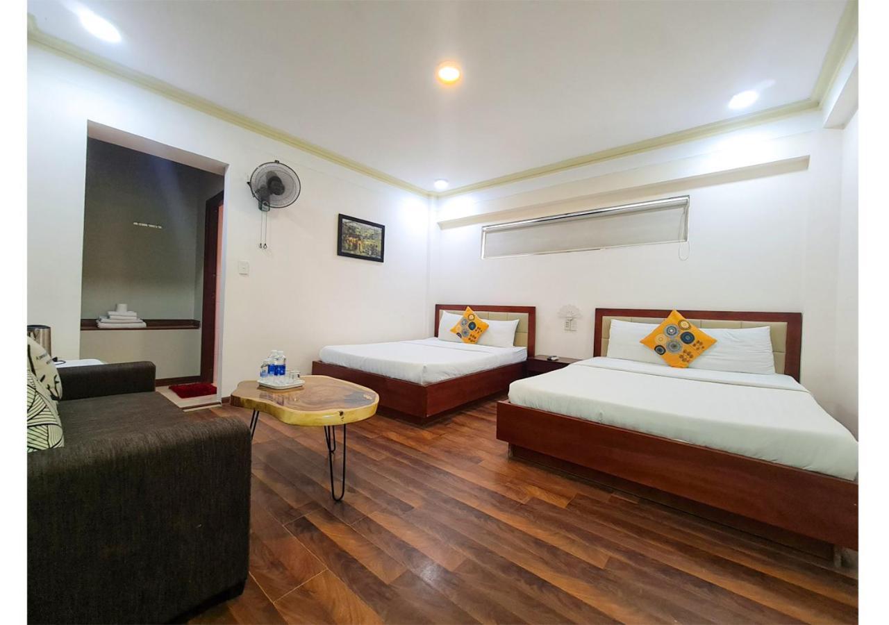 Quan Quan Hotel Дананг Екстериор снимка