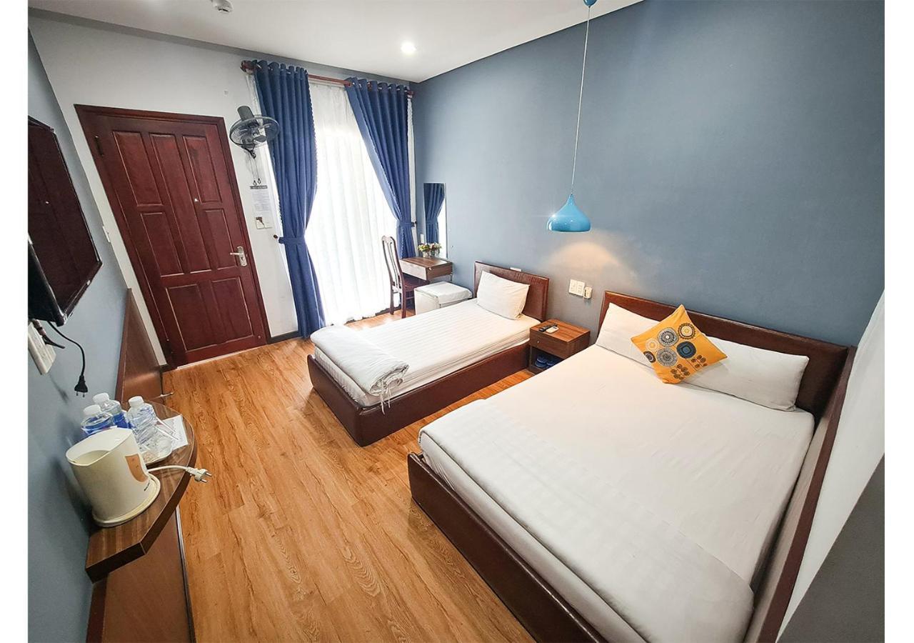 Quan Quan Hotel Дананг Екстериор снимка