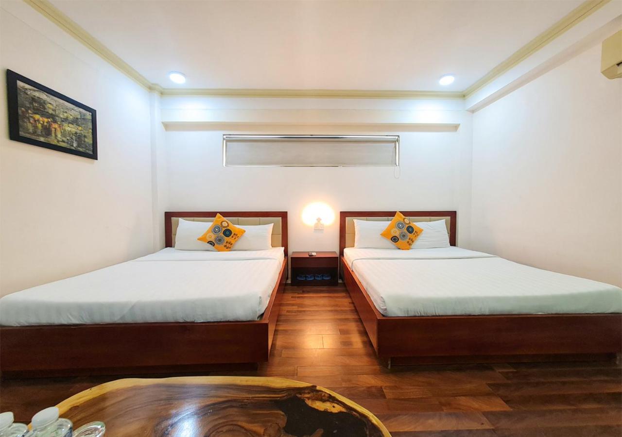 Quan Quan Hotel Дананг Екстериор снимка