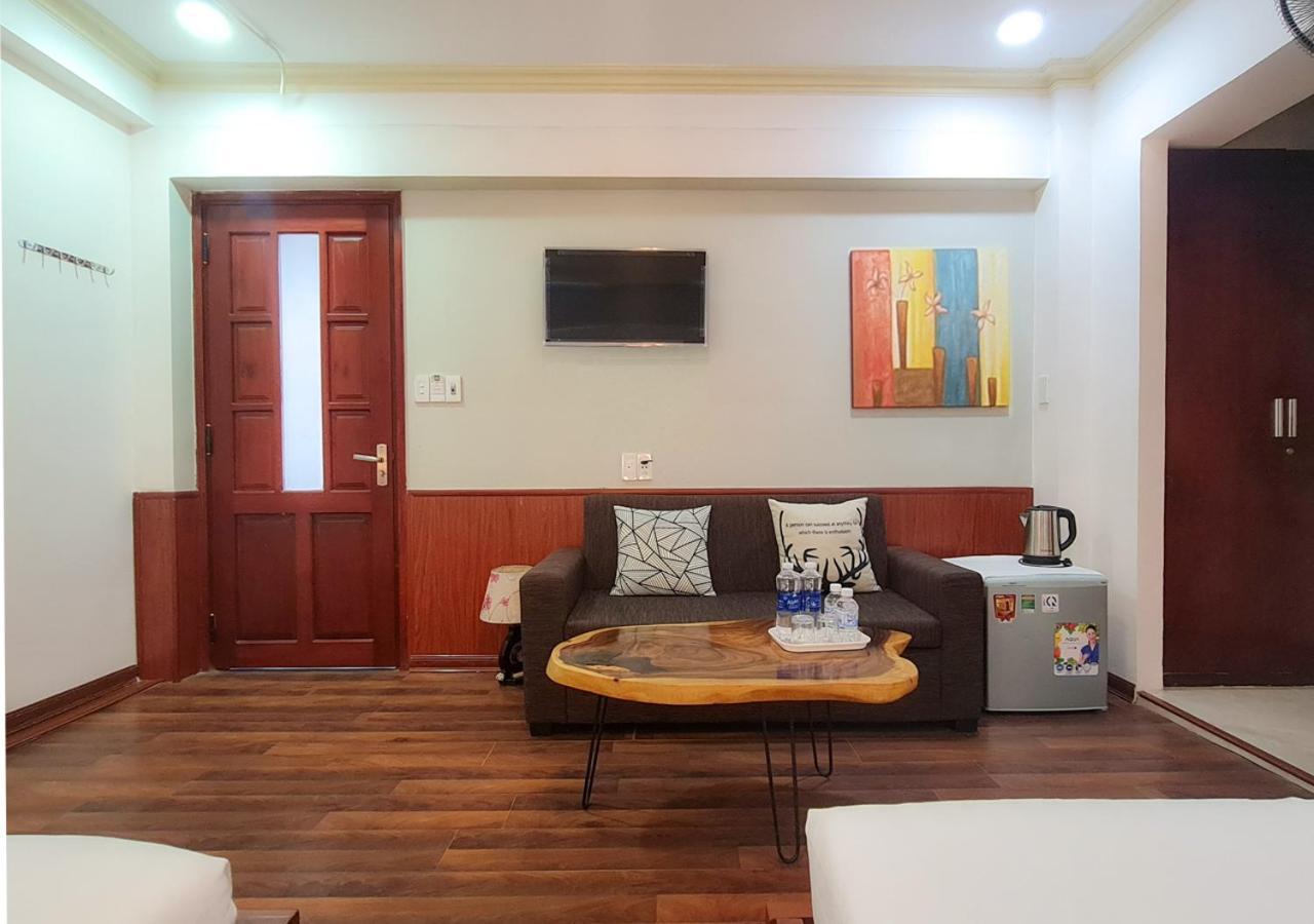 Quan Quan Hotel Дананг Екстериор снимка