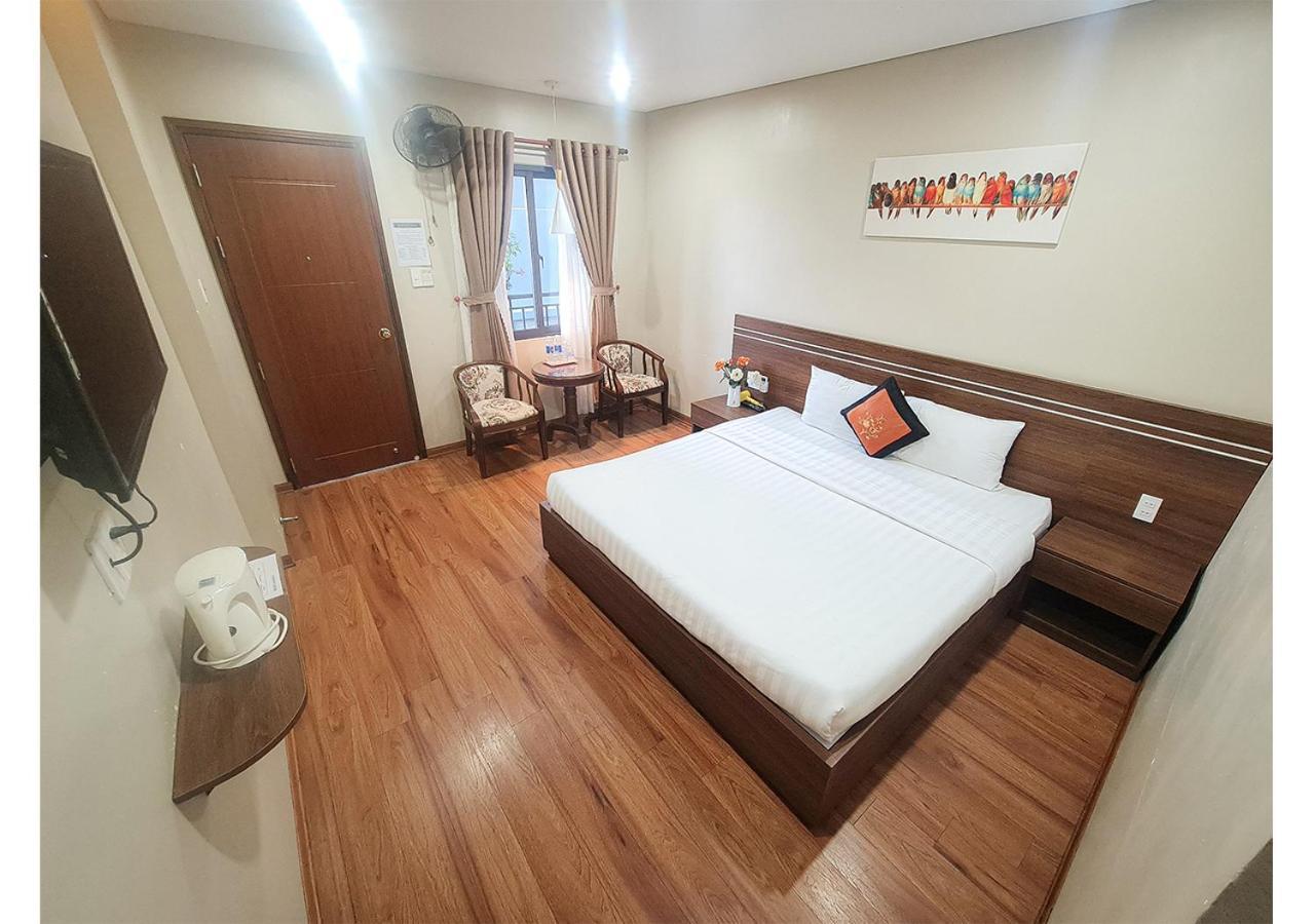 Quan Quan Hotel Дананг Екстериор снимка