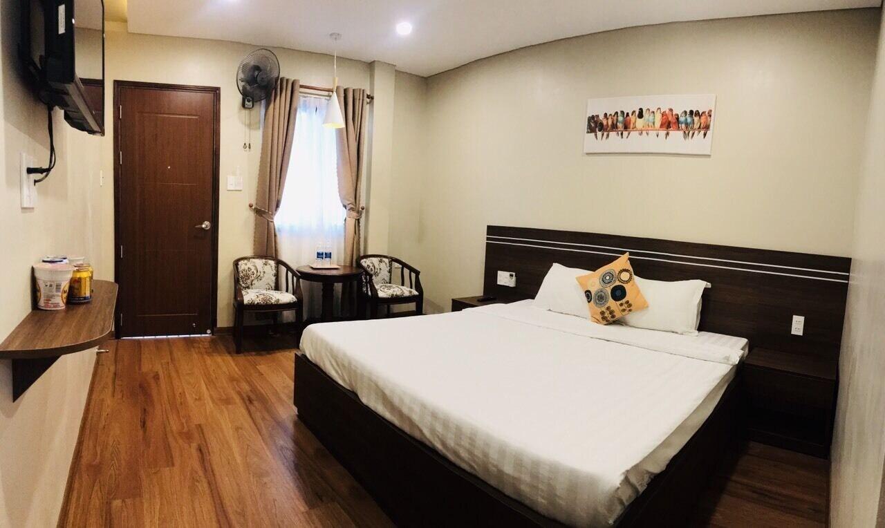 Quan Quan Hotel Дананг Екстериор снимка